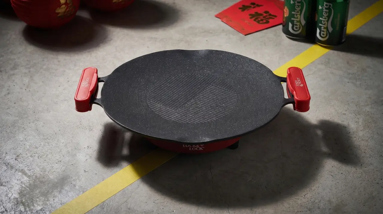 Custom Lock&Lock electric grill plate with red handles, Carlsberg CNY gift-with-purchase produced by SOS Station